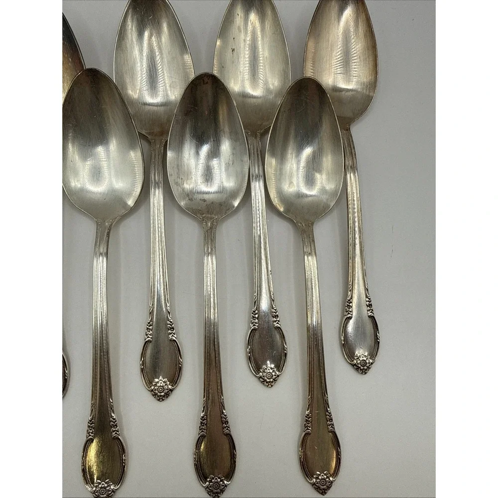 (8) 1847 Rogers Silverplate IS Tablespoons, 1948 Remembrance 7-1/4